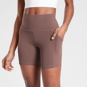 Salutation Stash Pocket II 7” Short